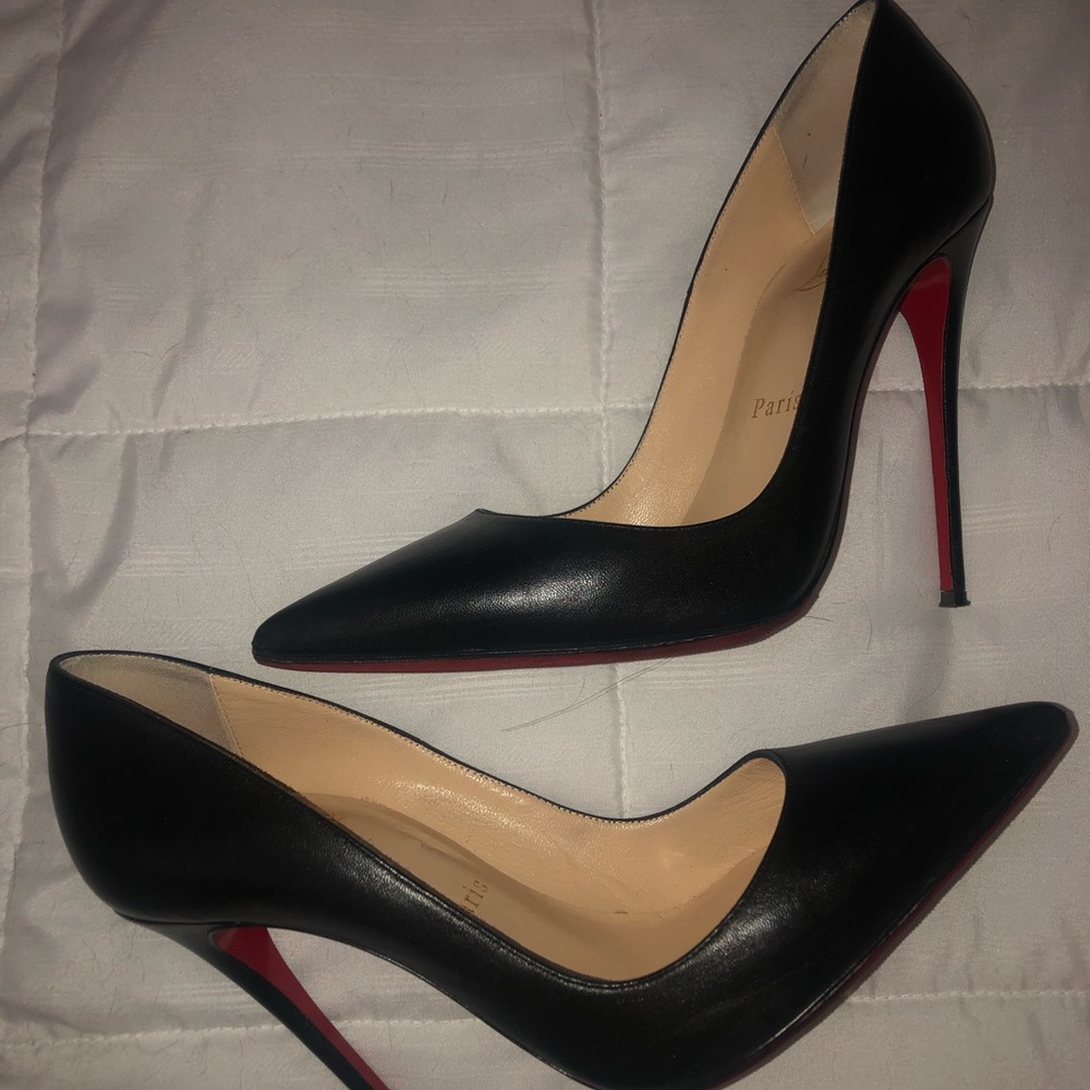 Black so kate Christian Louboutins